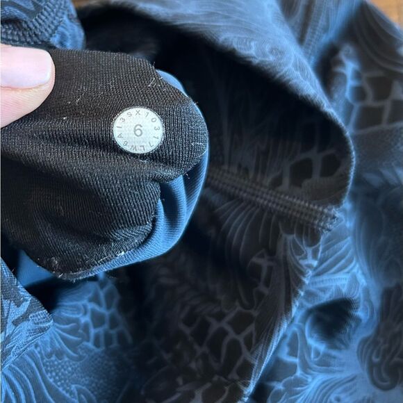 Lululemon Wunder Under Crop Hi-Rise 21" Nouveau Mach Blue Black Size 6 W6AI3S - Picture 9 of 12